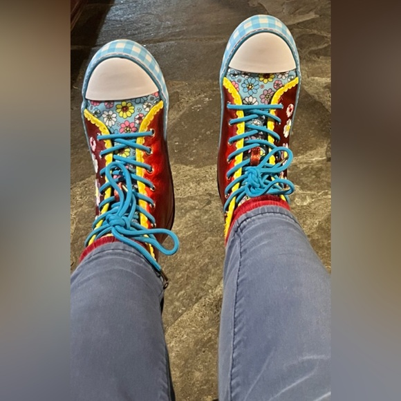 Meet the Posher - Picture 3 of 8